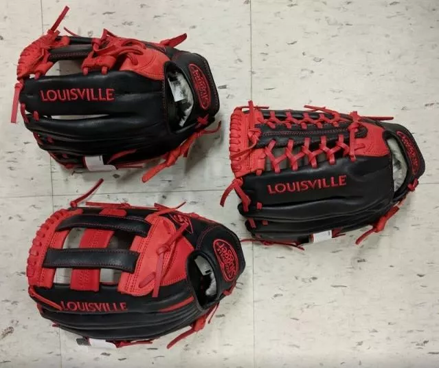 LOUISVILLE SLUGGER OMAHA BALL GLOVE 1 LOUISVILLE SLUGGER OMAHA BALL GLOVE